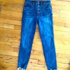 Madewell 10” High Rise Skinny Jeans with Frayed Hem!